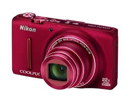 Nikon Coolpix S9500 Digitalkamera (18 MP